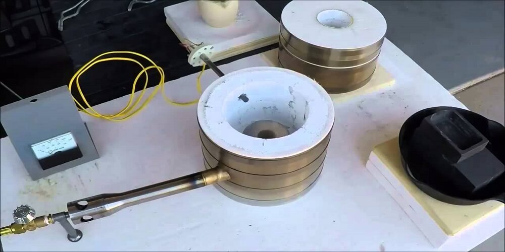 Can gold be refined by melting?